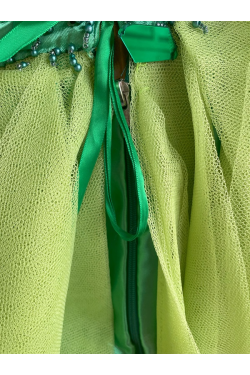 Robe Miroir détail fermeture. Robe de cocktail à louer