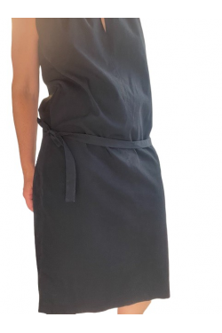 Robe Anna Willi intemporelle location - ceinture attachée