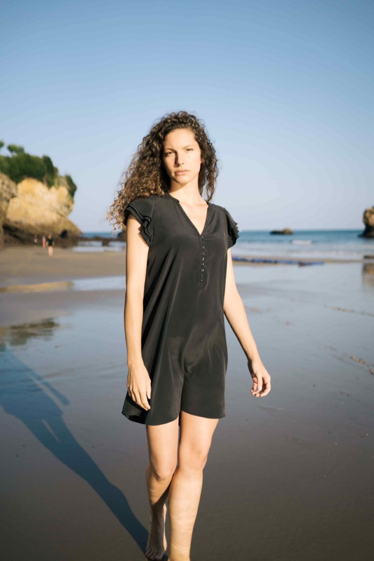 Robe Alaia noire de chez Substance Biarritz
