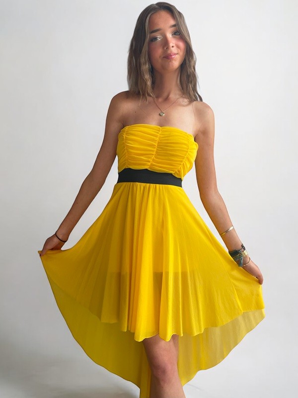 La location de robes de soirées, la robe jaune tulle 